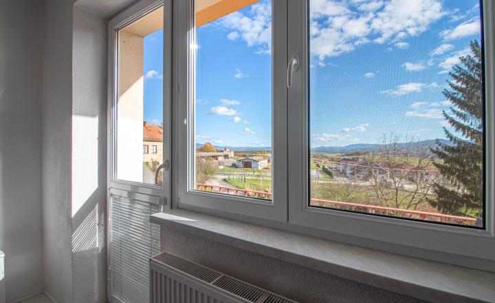 PREDANÉ  Na predaj 2 izb. byt, 62 m2 s pozemkom, Bakova Jama - Zvolen - fotografia 9