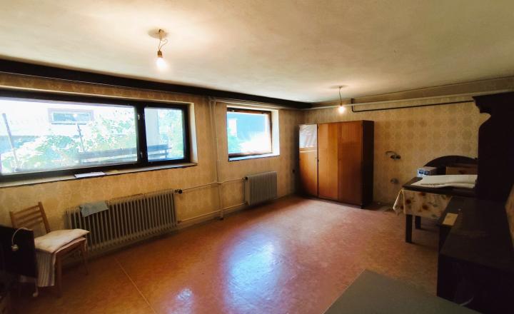 Na Predaj, Rodinný dom 240 m2, s 2 garážou, Hontianske Nemce - fotografia 28