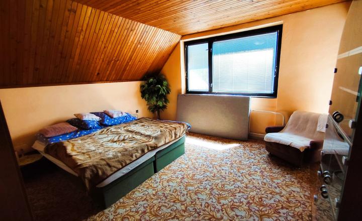 Na Predaj, Rodinný dom 240 m2, s 2 garážou, Hontianske Nemce - fotografia 17