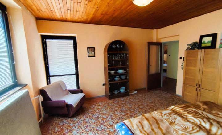 Na Predaj, Rodinný dom 240 m2, s 2 garážou, Hontianske Nemce - fotografia 19