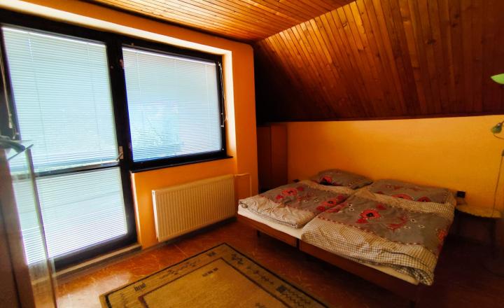 Na Predaj, Rodinný dom 240 m2, s 2 garážou, Hontianske Nemce - fotografia 22