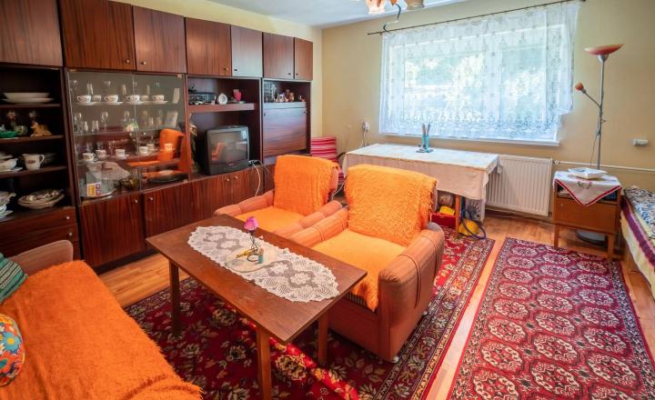 Na predaj, 4-6 izbový rodinný dom 160 m2, Zvolen - Neresnica - fotografia 9