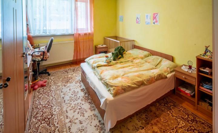 Na predaj, 4-6 izbový rodinný dom 160 m2, Zvolen - Neresnica - fotografia 15