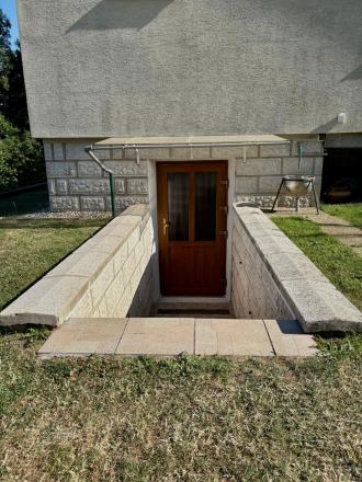 Na predaj dvojpodlažný rodinný dom, Štiavnické Bane - fotografia 10