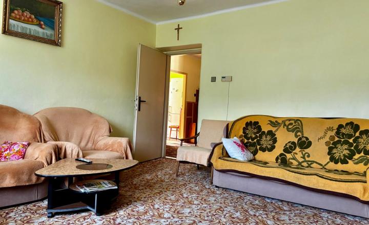 Na predaj rodinný dom s veľkým pozemkom – Vyhne, časť Peserany - fotografia 26