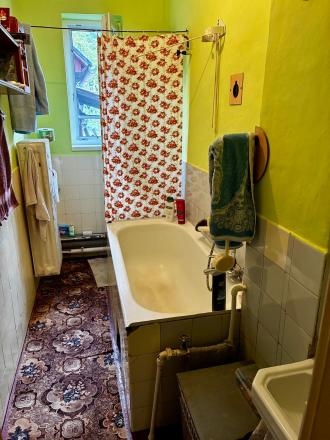 Na predaj rodinný dom s veľkým pozemkom – Vyhne, časť Peserany - fotografia 33