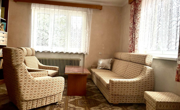 Dvojpodlažný rodinný dom Lovča - fotografia 6