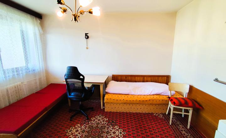 PREDANÉ, Rodinný dom 270 m2 v lukratívnej časti Banskej Bystrice – Tichá ulica - fotografia 23