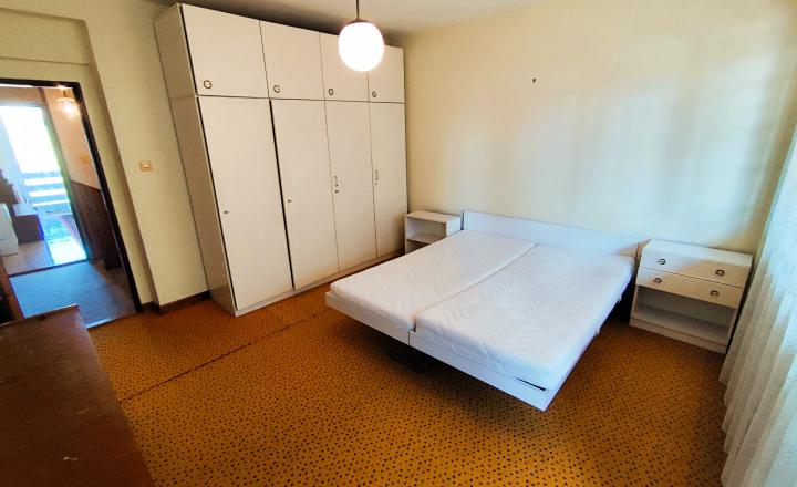 PREDANÉ, Rodinný dom 270 m2 v lukratívnej časti Banskej Bystrice – Tichá ulica - fotografia 22