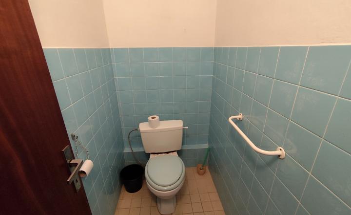 PREDANÉ, Rodinný dom 270 m2 v lukratívnej časti Banskej Bystrice – Tichá ulica - fotografia 34