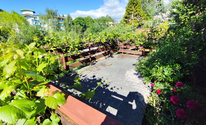 PREDANÉ, Rodinný dom 270 m2 v lukratívnej časti Banskej Bystrice – Tichá ulica - fotografia 39